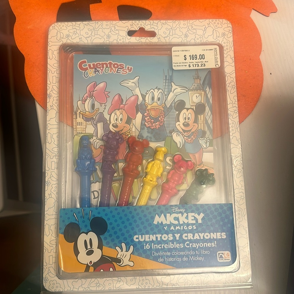 Disney México Coloring Kit